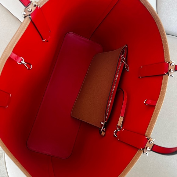 CHRISTIAN LOUBOUTIN Cabata spiked leather tote - Picture 8 of 15